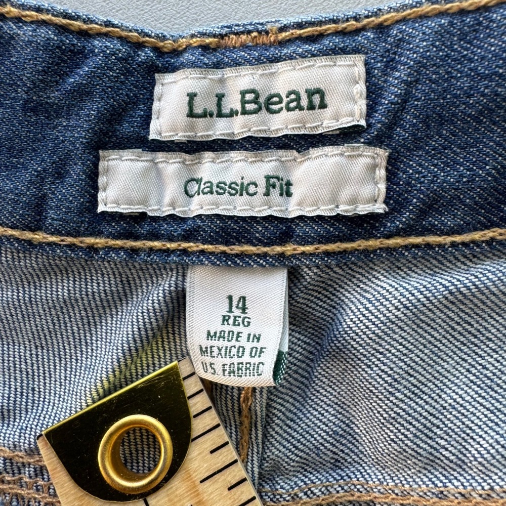 L.L. Bean Womens Denim Shorts Classic Fit Blue‎ Pima Cotton 8" Size 14 - Picture 6 of 9